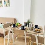 Velero En El Ctro De Διαμέρισμα Nerja